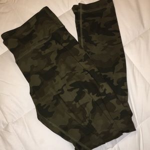 Camo leggings